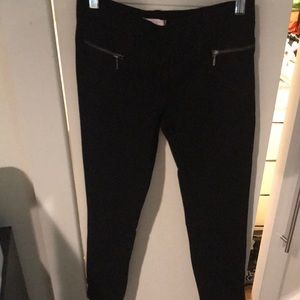 Romeo and Juliet black stretch pants- M